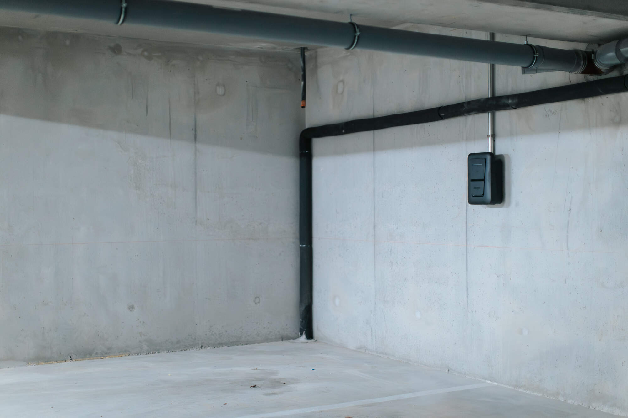 PHOTO D'UN BOÎTIER ÉLECTRIQUE